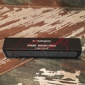 MAC VIVA GLAM TARAJI HENSON 2 GLOSS